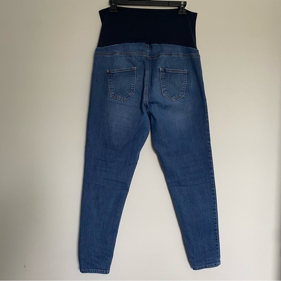 Stretchy maternity jeans - Picture 2 of 5